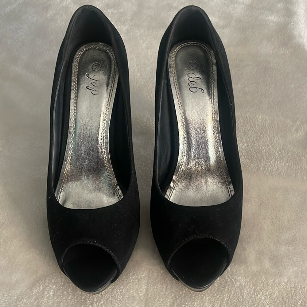 Like new!  deb Black suede peep-toe platform stilettos, SZ 7M